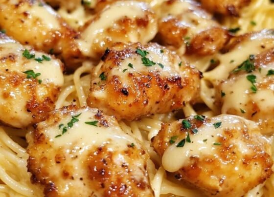 Garlic Butter Chicken Bites with Creamy Parmesan Pasta prepared at home with simple ingredients and clear steps.