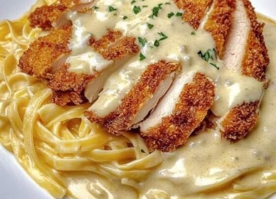 Crispy Chicken with Creamy Pasta prepared at home with simple ingredients and clear steps.