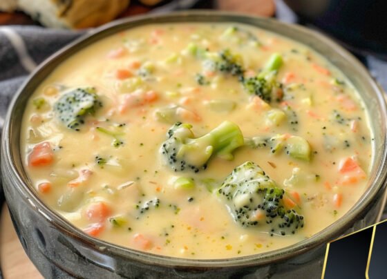 Copycat Panera Broccoli Cheese Soup prepared at home with simple ingredients and clear steps.