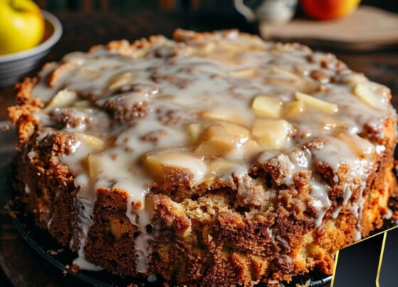 Apple Cake prepared at home with simple ingredients and clear steps.